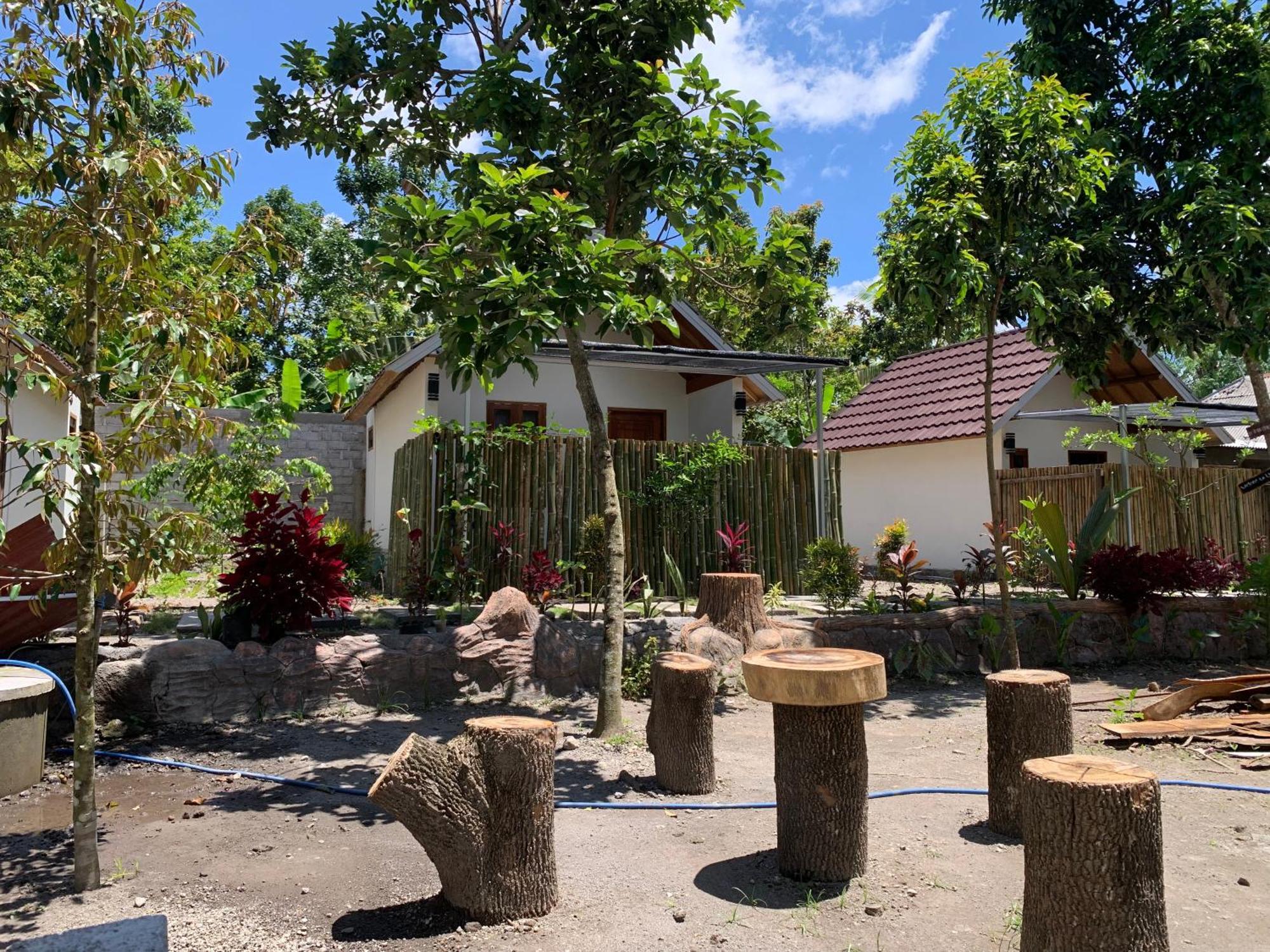 Avocado Homestay Тетебату Екстериор снимка